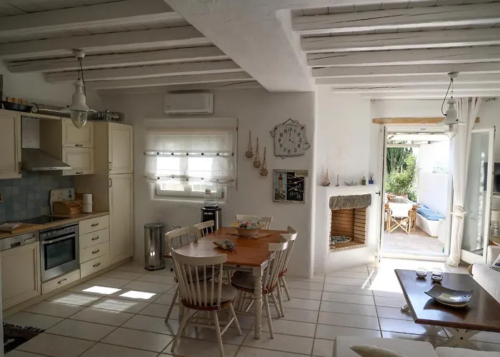 Hestia - Paros * Chrisi Akti (Paros)